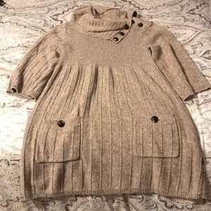 Cream three-quarter sleeve long sweater